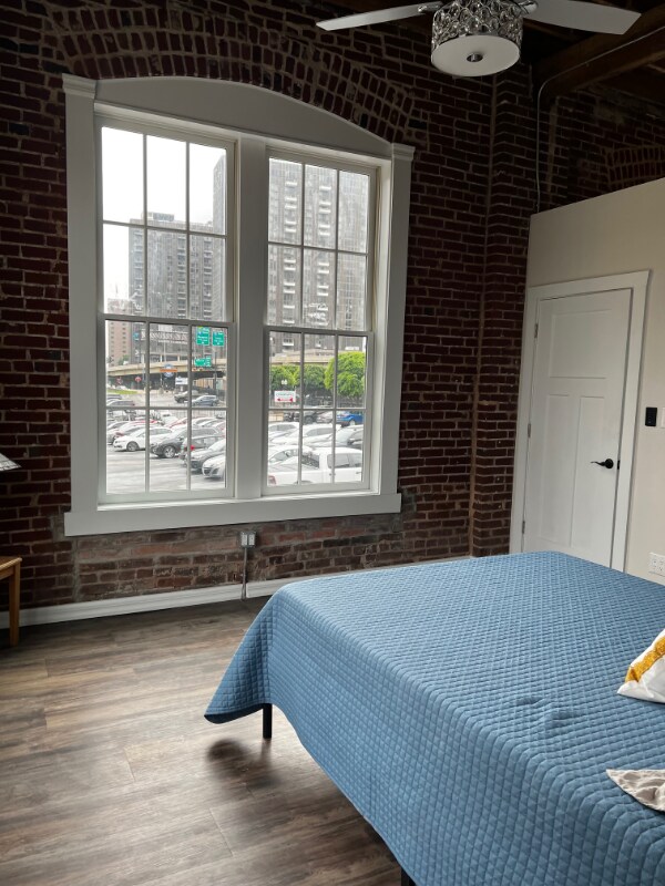 Building Photo - 212 Morgan St