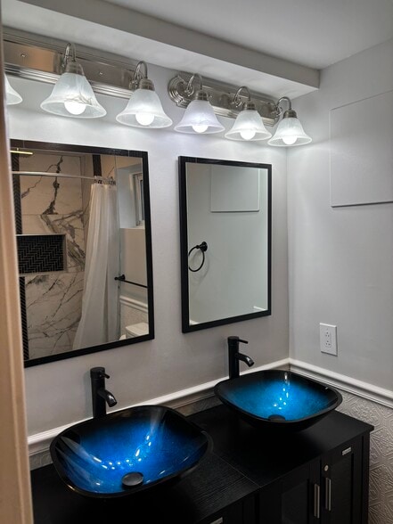 Building Photo - 403 Pepper Mill Dr