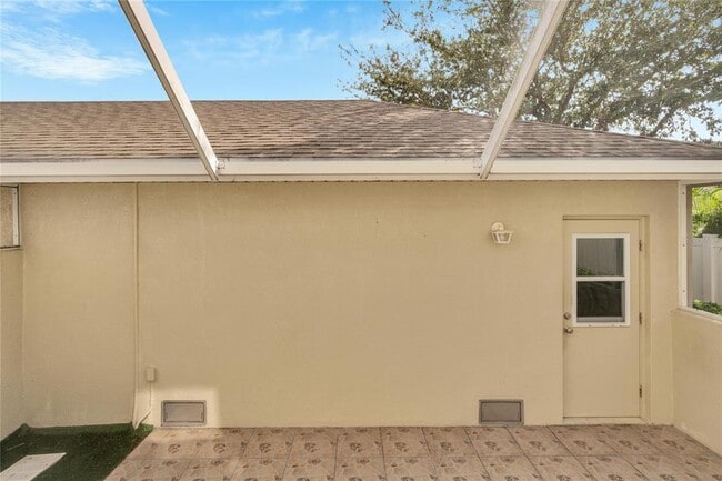 Building Photo - 7322 S Trask St