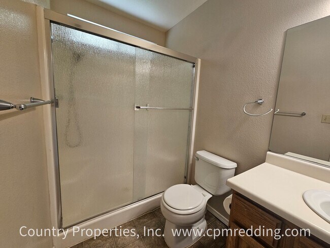 Building Photo - Light & Bright 3-Bedroom House in Ravenwood Subdivision Coming Available Early May!