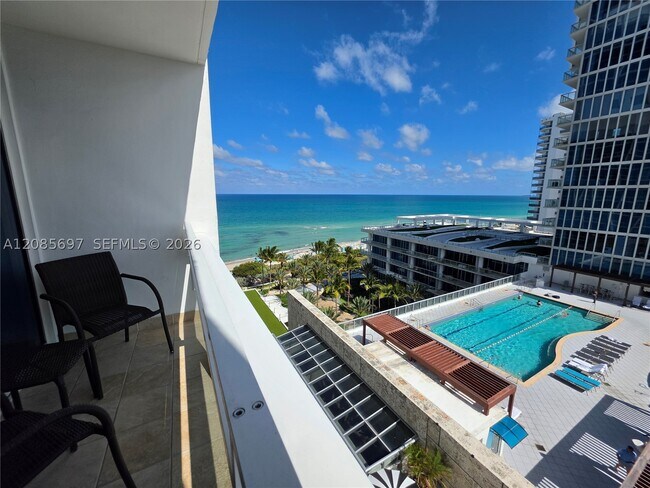Building Photo - 6801 Collins Ave
