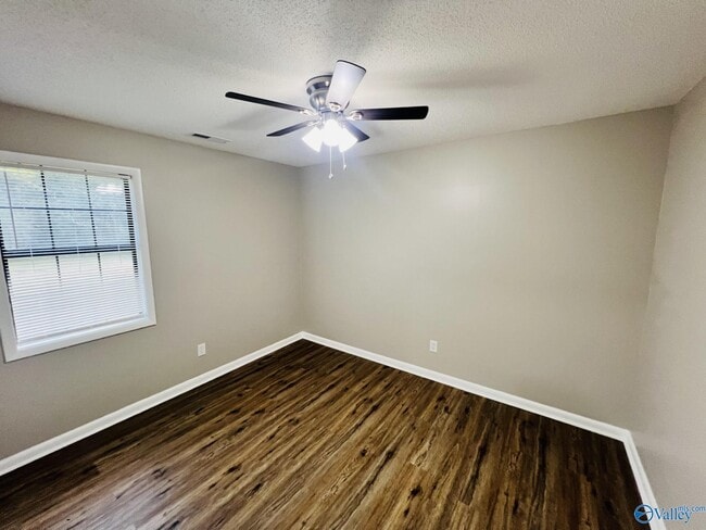 Building Photo - 3018 Charity Ln