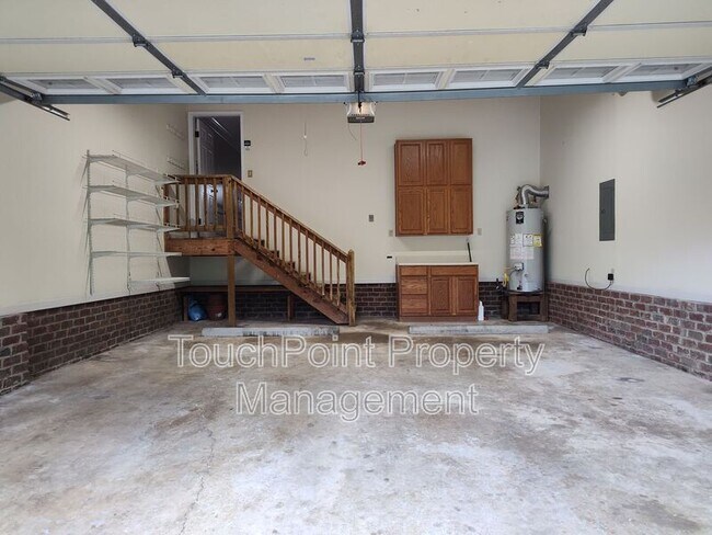 Building Photo - 7235 Kinsmore Ln