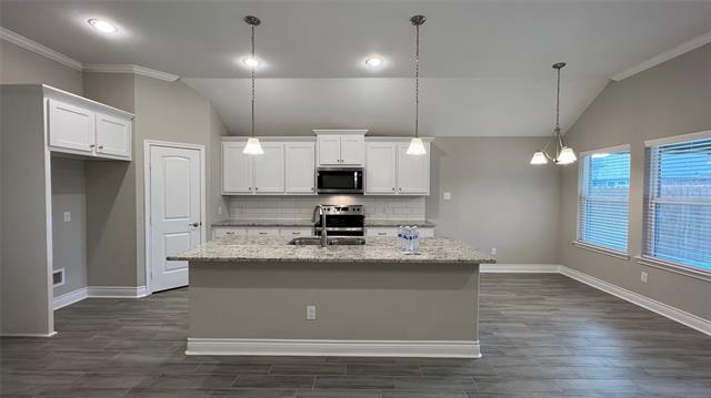 Building Photo - 1004 Hardaway Ln