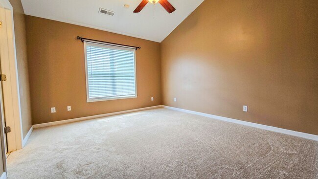 Building Photo - 432 Mallard View Ln
