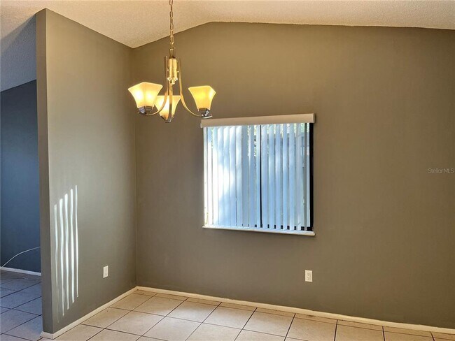 Building Photo - 1212 Piney Branch Cir