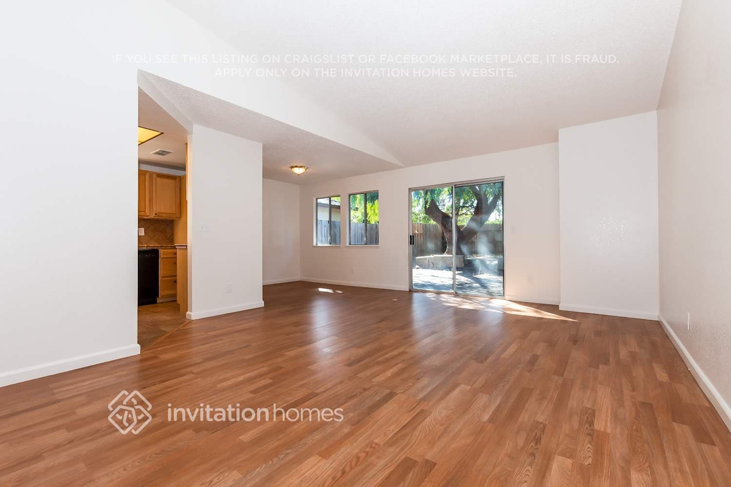 Building Photo - 7840 1st Draw Way