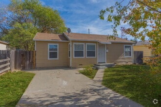 Building Photo - 3928 Elm St