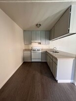 Building Photo - 7147 Greeley St., Tujunga