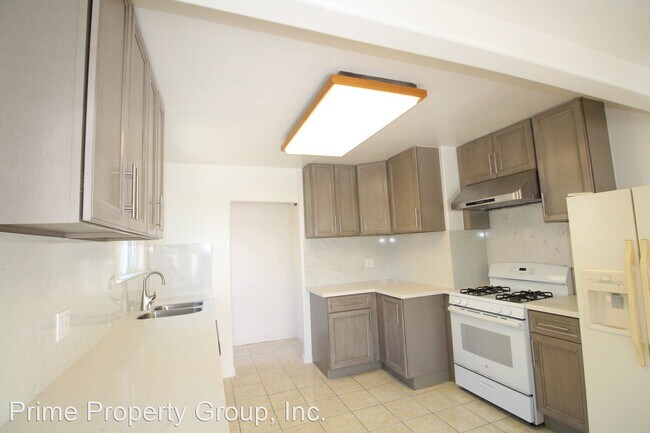 Building Photo - 3 br, 2 bath House - 610 Brooklyn Ave  Unit A