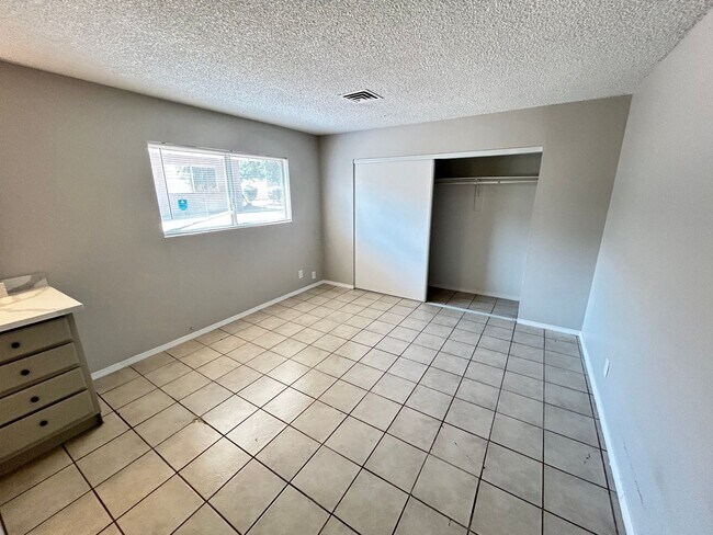 Building Photo - 5147 Greene Ln