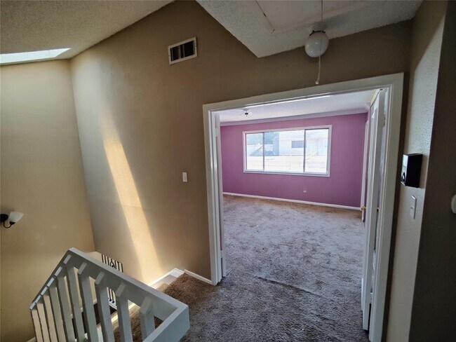 Building Photo - 10340 Cook Rd