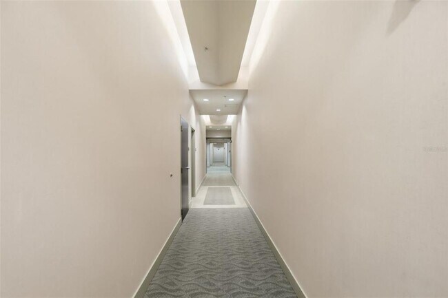 Building Photo - 155 S Court Ave