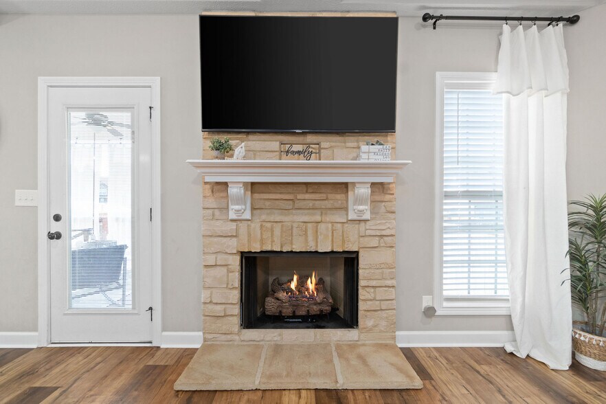 Building Photo - 1168 Christian James Dr