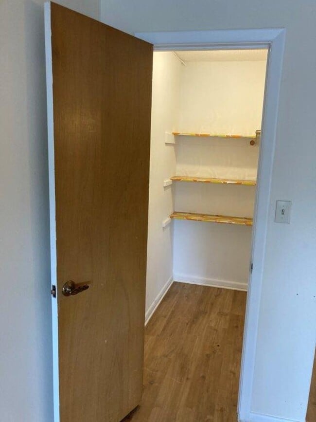 Building Photo - 3 Bedroom 2 Bathroom Condo at Palomar Plac...