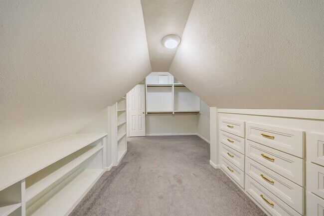 Building Photo - 1122 Reedpoint Dr