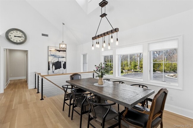 Building Photo - 47 Old Riverhead Rd