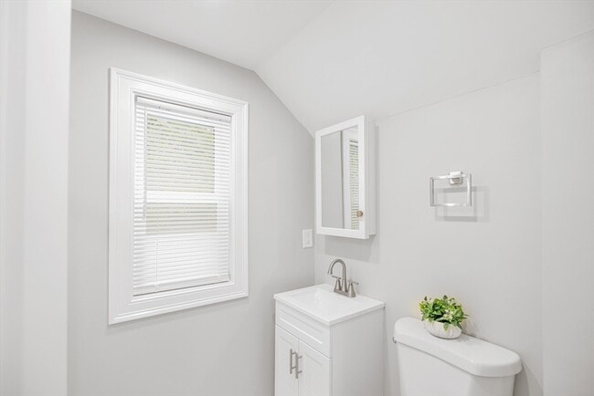 Building Photo - 58 Constance Rd