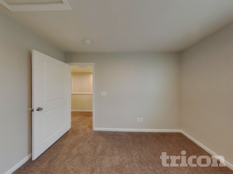 Building Photo - 838 Sunchaser Rd