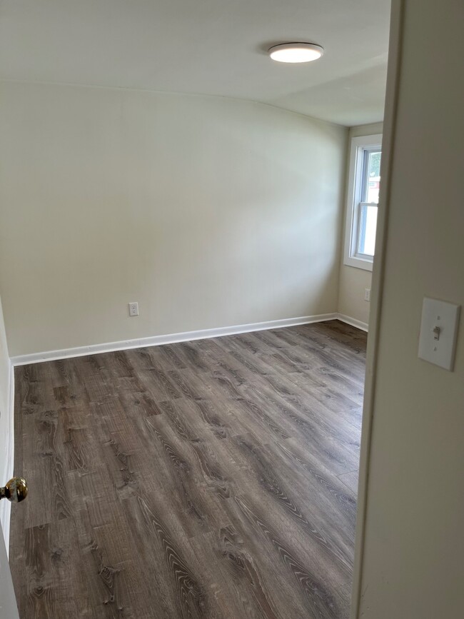 Building Photo - 6670 Black Horse Pike