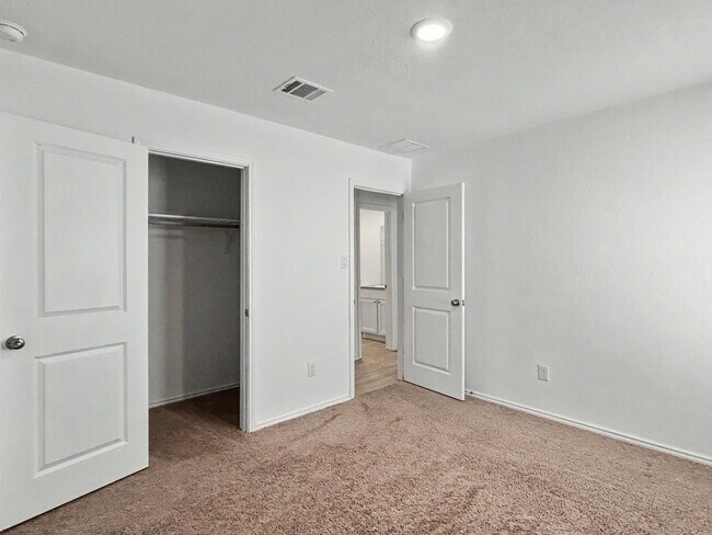 Building Photo - Comfortable 3-Bedroom Home in Seguin