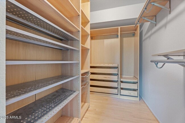 Building Photo - 8635 Via De Ln