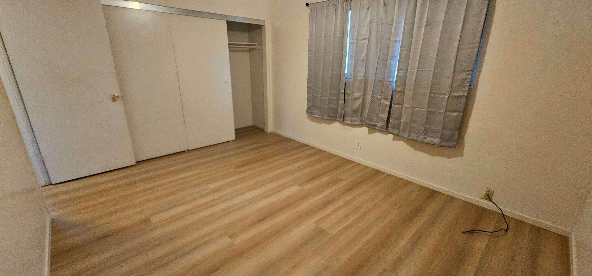 Building Photo - 411 E Santa Fe Ave