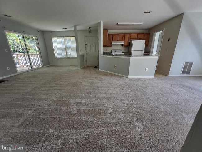 Building Photo - 203 Fernwood Pl