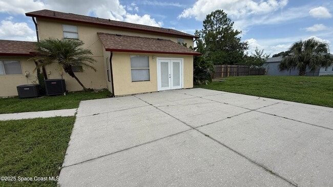 Building Photo - 508 Tasco Ave SW