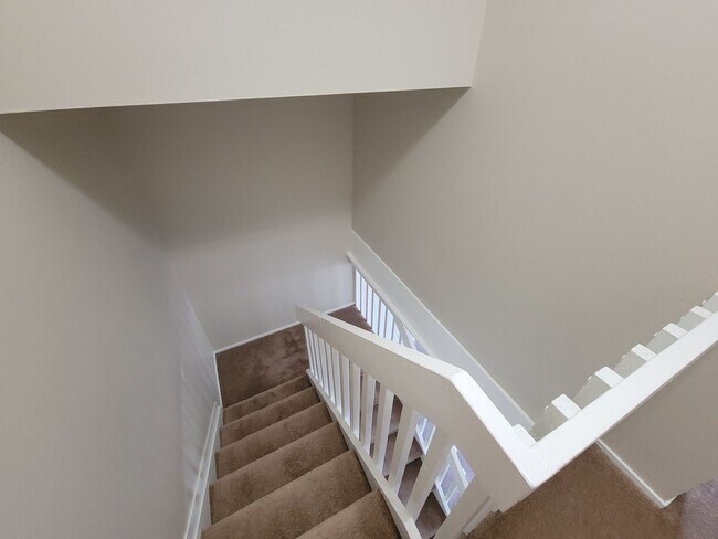 Building Photo - 2 Bedroom, 1 Bathroom Condo located in Max...