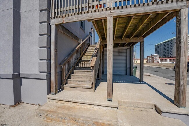 Building Photo - 222 S Rhode Island Ave