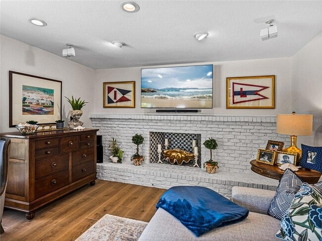 Building Photo - 829 59th Ave