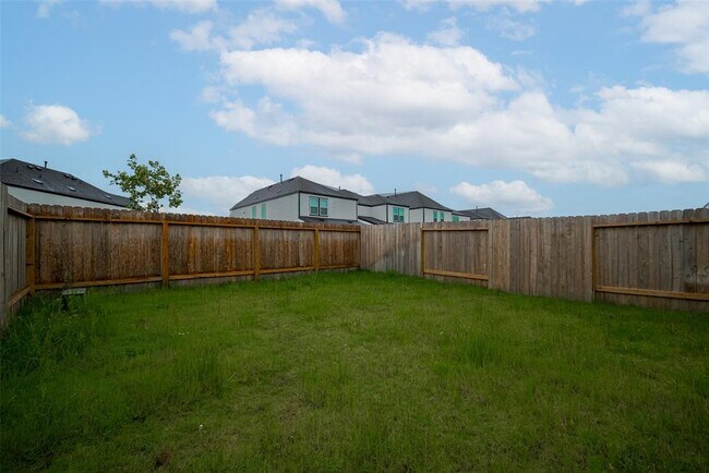 Building Photo - 3113 Crown Gate Dr