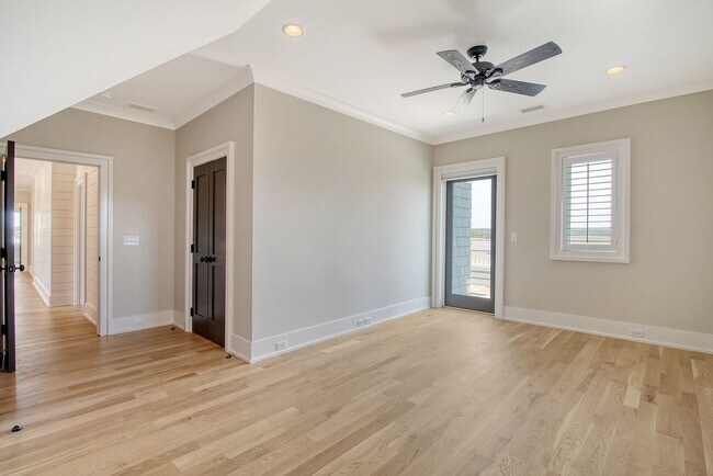 Building Photo - 4 Bedroom 4.5 Bath Home in Dunes West - Mt. Pleasant