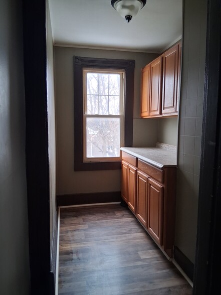 Building Photo - 372 Franklin St