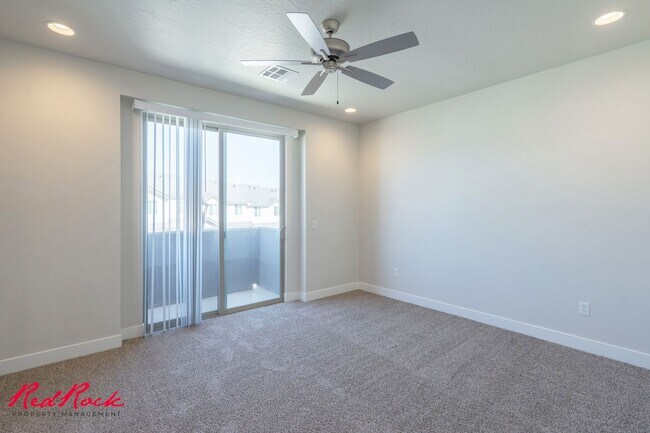 Building Photo - Hurricane Valley 3 Bedroom Townhome