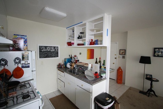  - 800-818 E 20th Street
