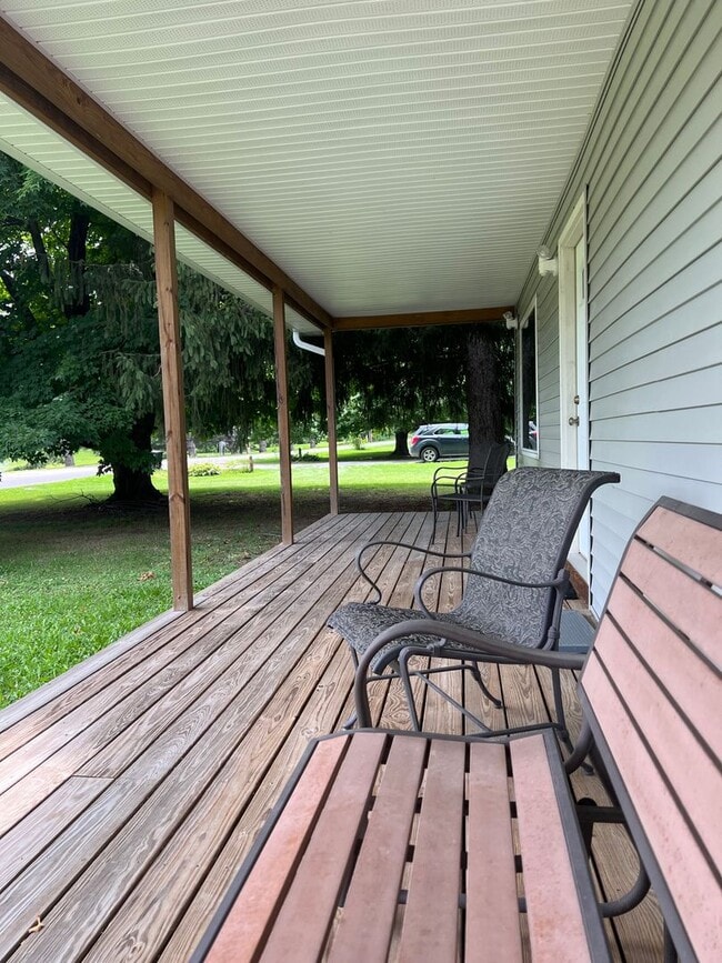 Building Photo - Private Country Oasis Minutes from Southbe...