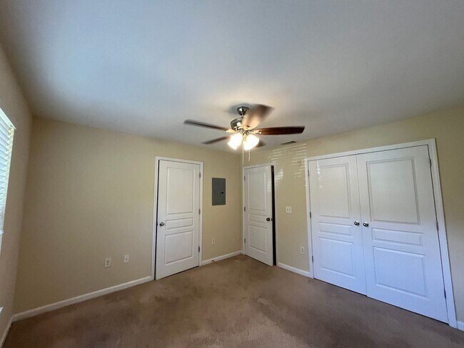 Building Photo - 14-1414 Jones