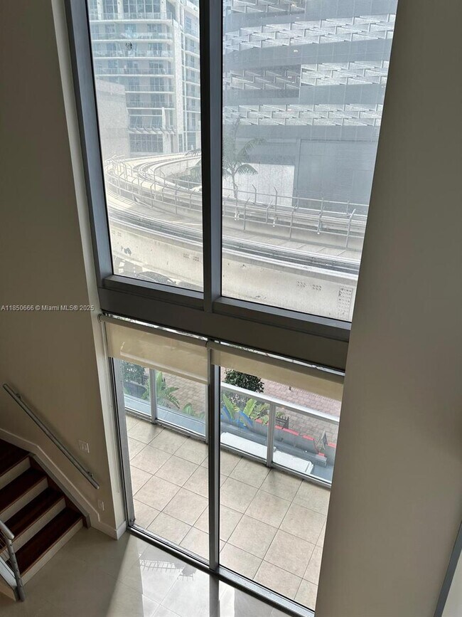 Building Photo - 1050 Brickell Ave