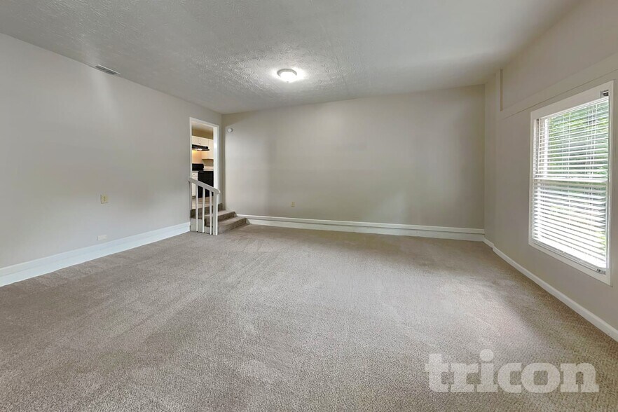 Building Photo - 4251 Cary Dr SW