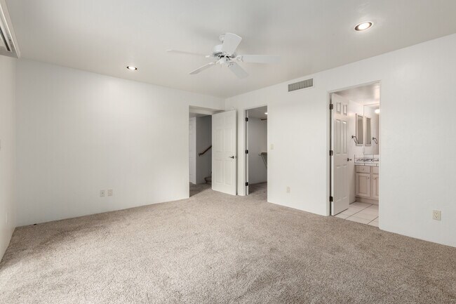 Catalina Foothills 4 bedroom 4 bath Home located in prestigious Canyon Ridge. 270-degree VIEWS! - 4667 N Rocky Crest Plz