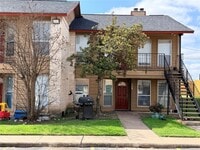 Building Photo - 209 E Noton St