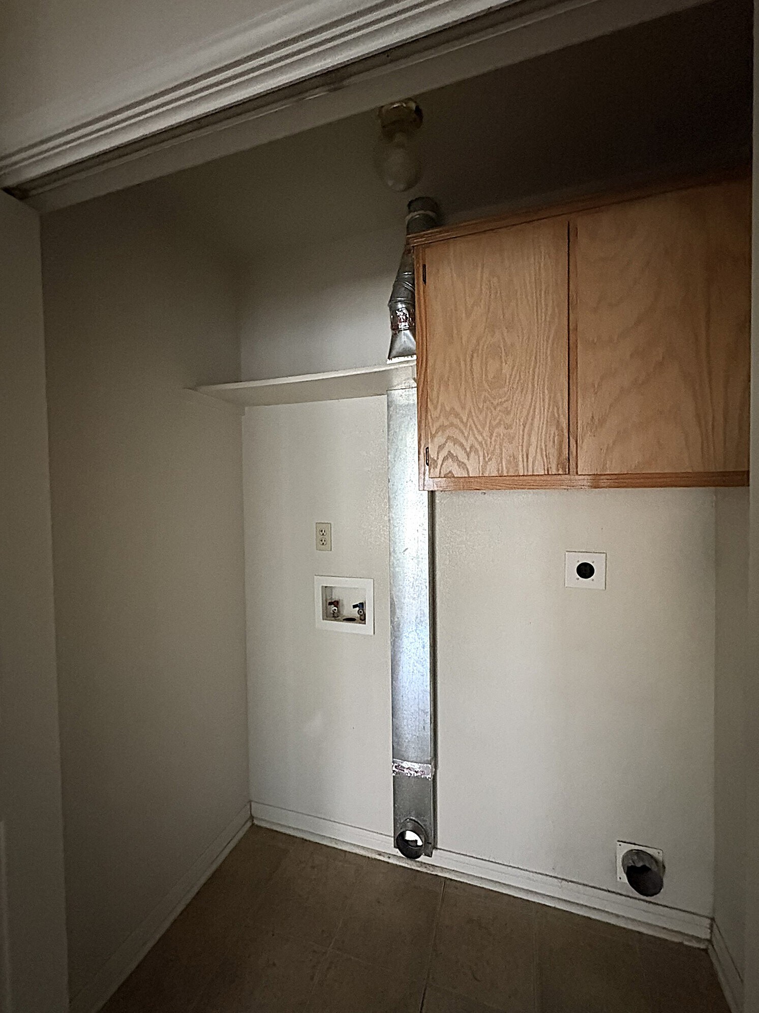 Building Photo - 2703 Vernice Loop