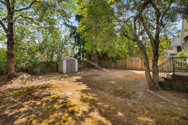 Building Photo - Pet-Friendly Portsmouth Bungalow with Fenc...