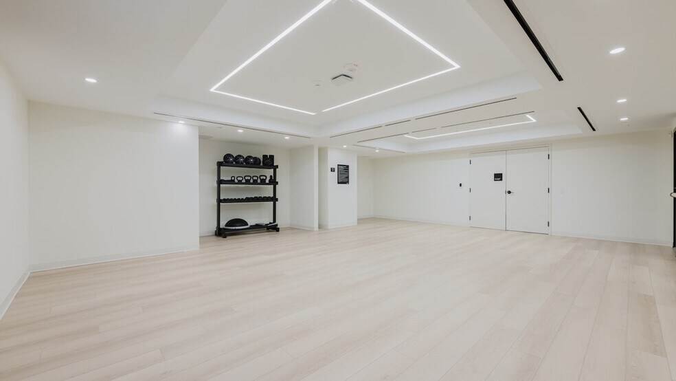 Building Photo - 30 2nd St