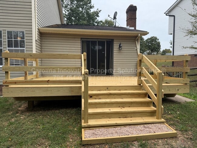 Building Photo - 10722 Roxbury Ct