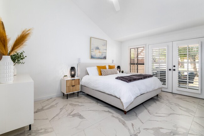 Building Photo - 117 Trento Cir