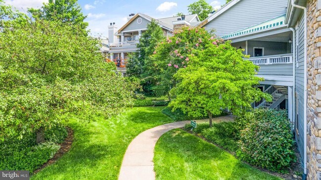 Building Photo - 13058 Autumn Woods Way