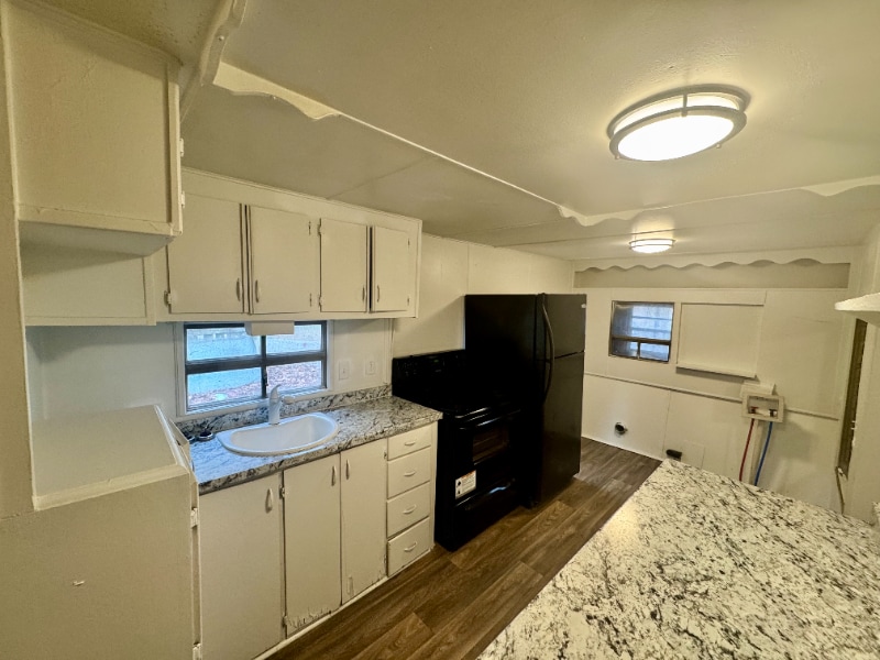 Building Photo - 575 Greenwood Lake Dr